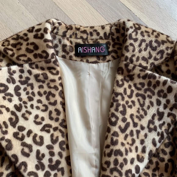 Faux Fur 🖤🤎 Leopard Animal Print Coat Vintage Look Super Chic Collar Mob Wife - Picture 15 of 16